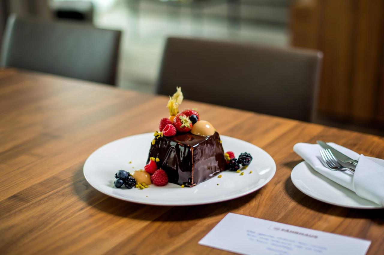 Faehrhaus Koblenz Hotel Koblenz  Exterior photo A chocolate dessert