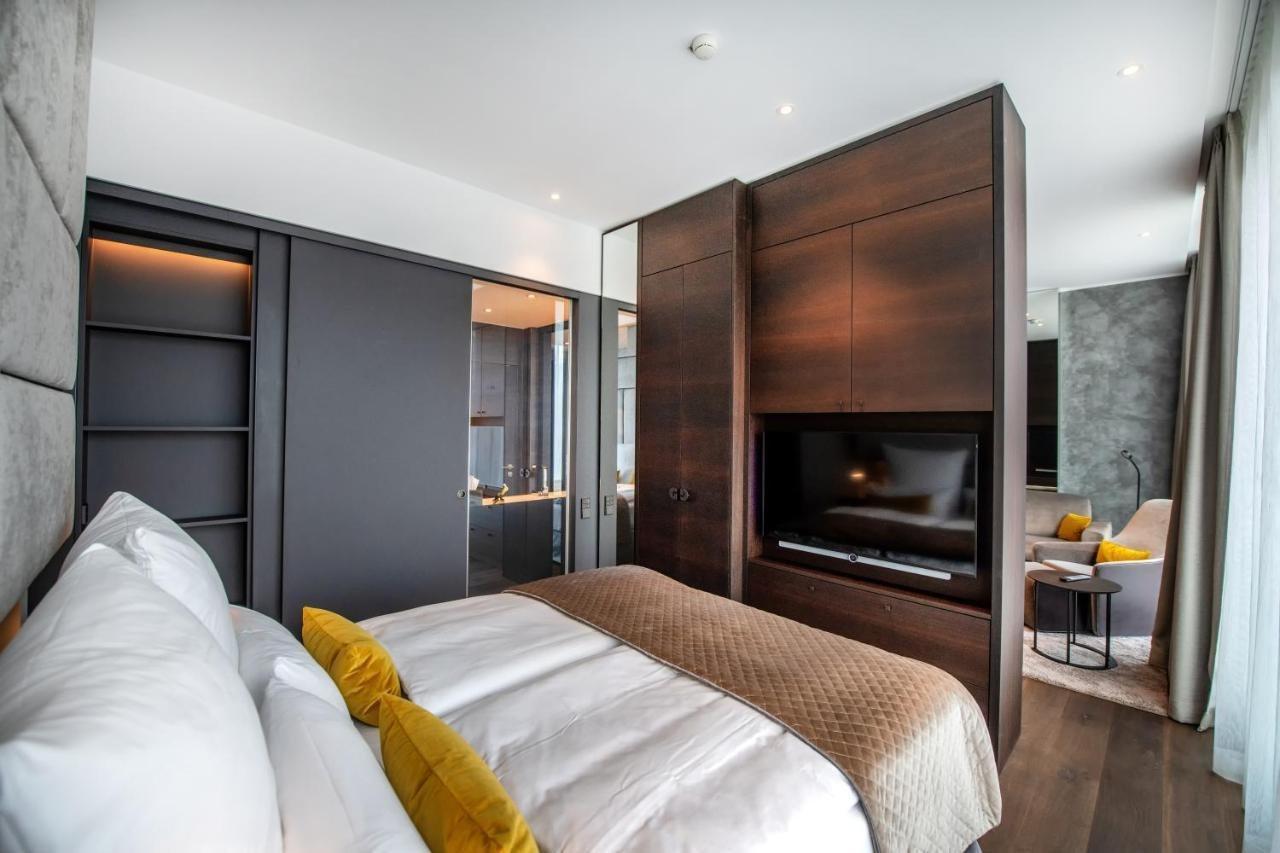 Faehrhaus Koblenz Hotel Koblenz  Exterior photo A bedroom at the hotel