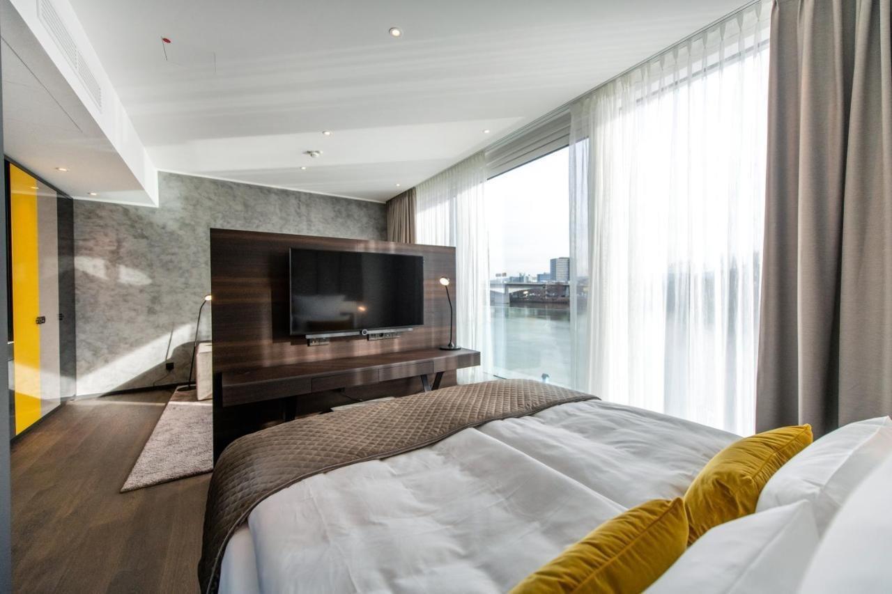 Faehrhaus Koblenz Hotel Koblenz  Exterior photo A bedroom at the hotel