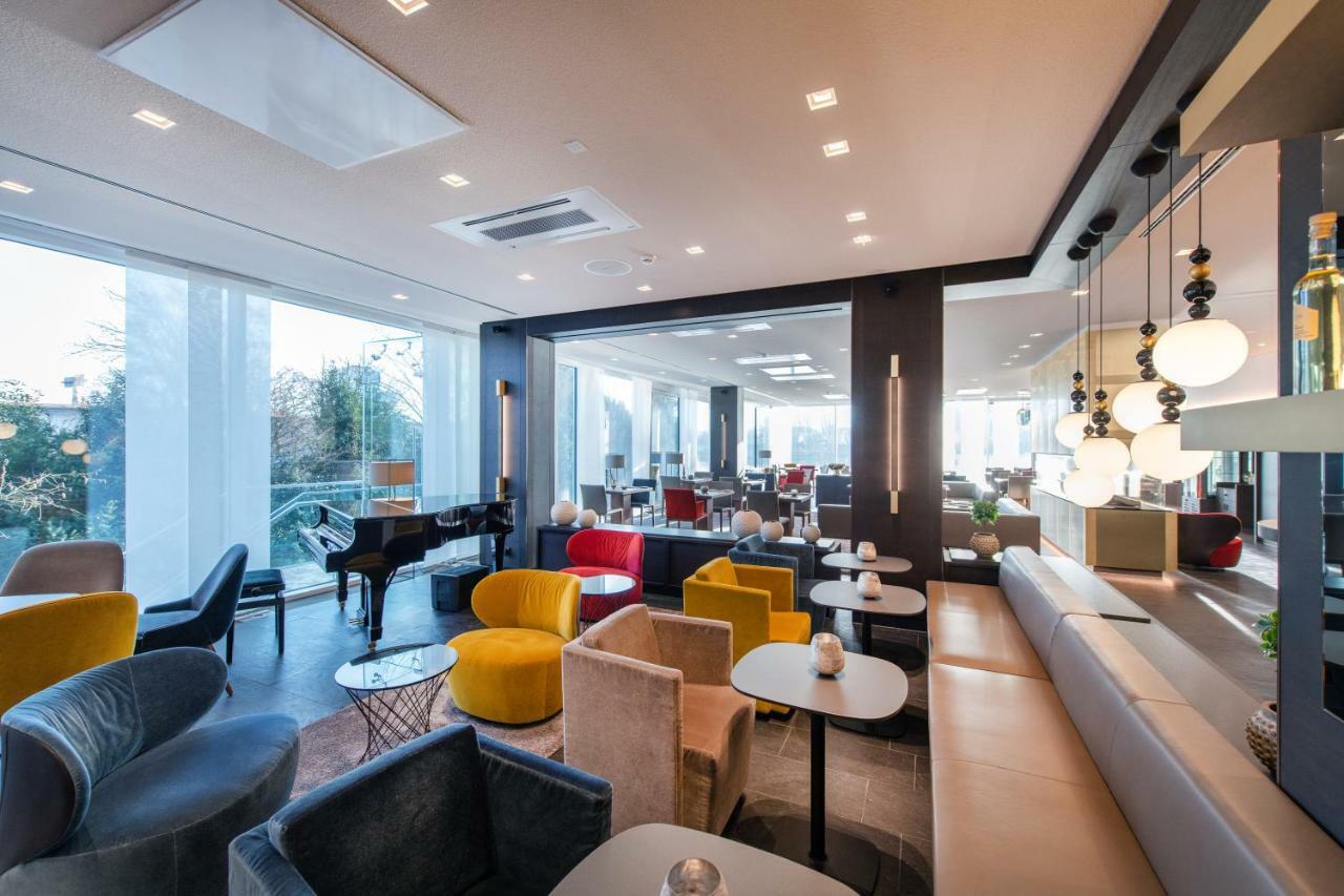 Faehrhaus Koblenz Hotel Koblenz  Exterior photo The lounge at London Heathrow Airport